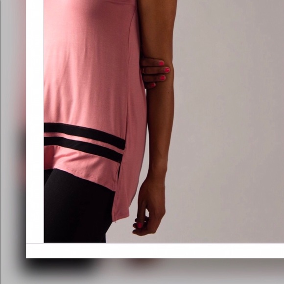 ๐ Sporty hi lo tee blush black mesh stripes - Picture 7 of 9